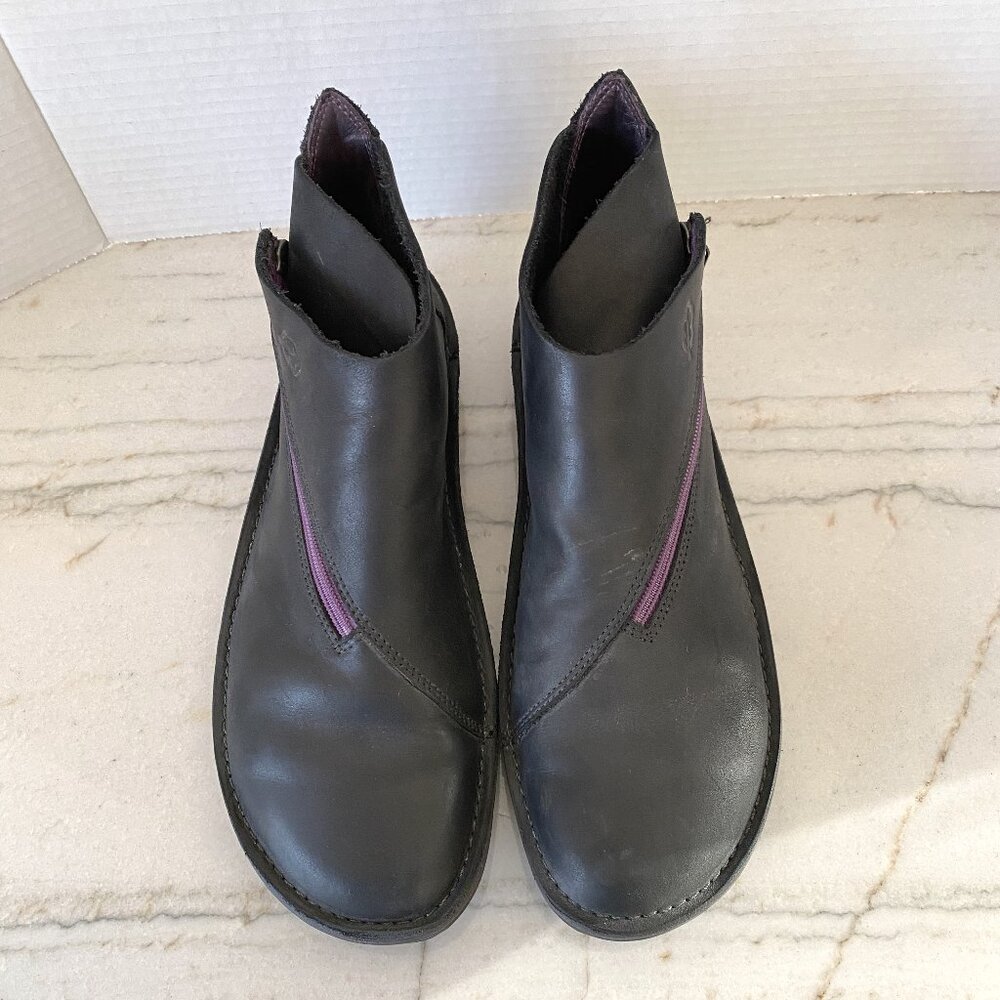 Loints of Holland Ankle Boot Black with Purple Zip Sz 40